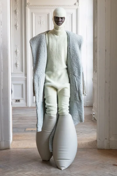 Look 26
